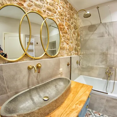 Villa Markezinis Lakones